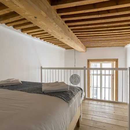 Smartstay Centre - Place Bellecour アパート